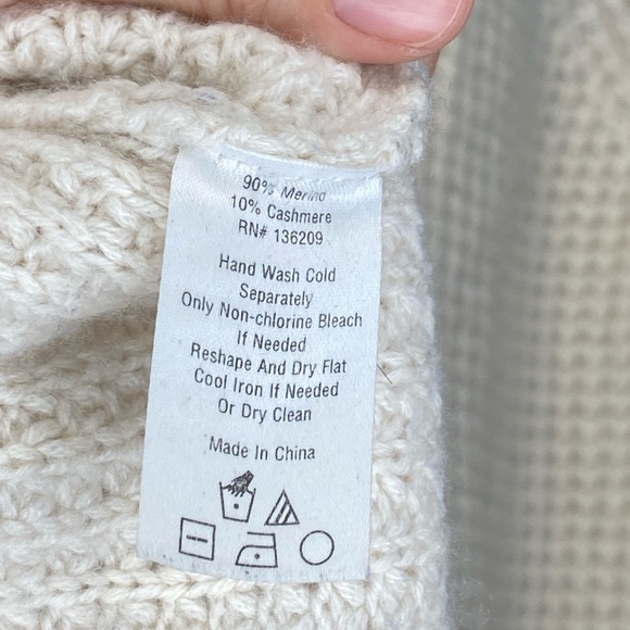 Hatch Maternity Waffle Knit Turtleneck Sweater Ivory Cream Size 0/S - Picture 5 of 5